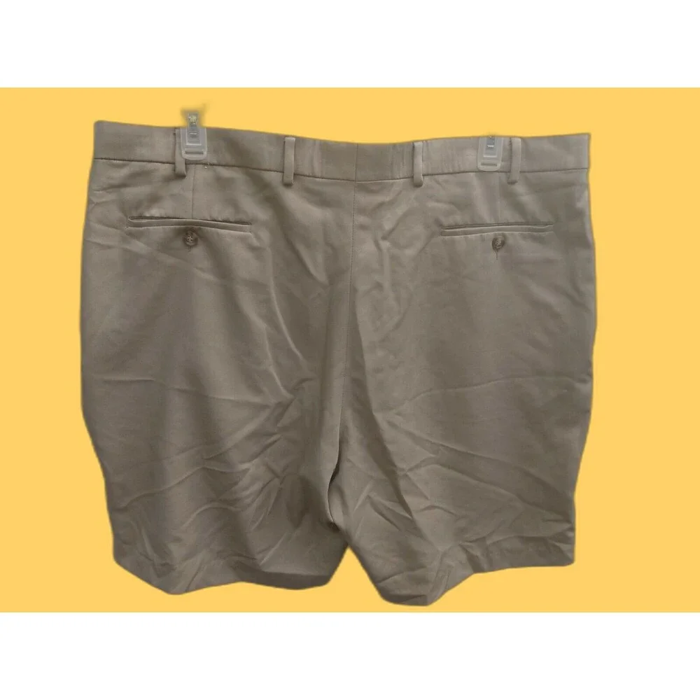Northern Comfort Men Shorts Size 42 Tan Bermuda Pockets Pleated Preppy Casual